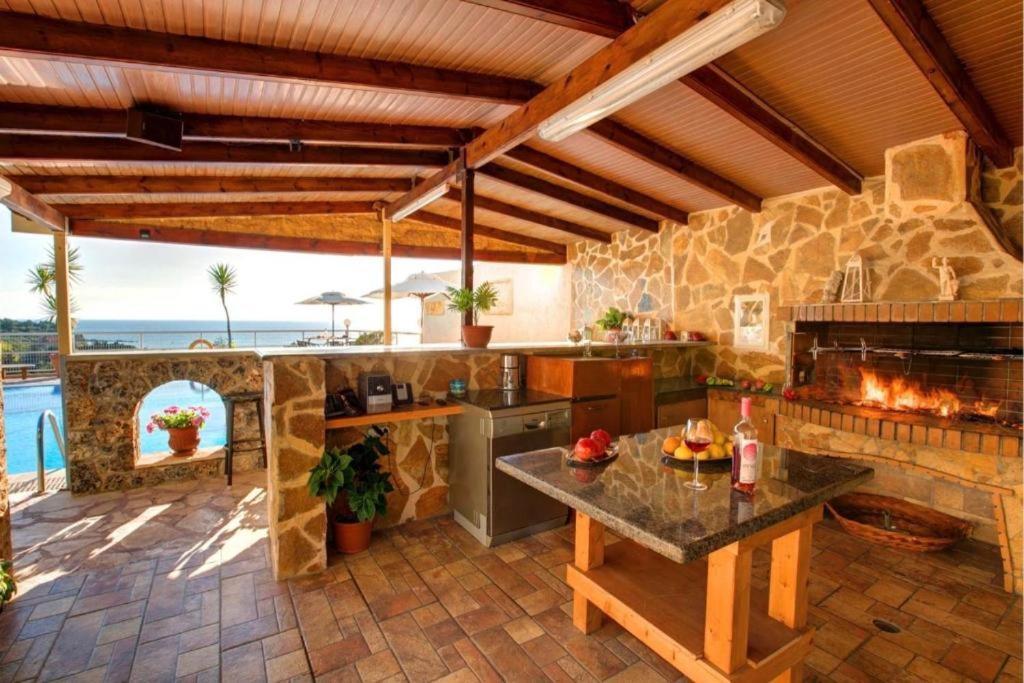 Villa Thalassa Thea Paramonas (Corfu)